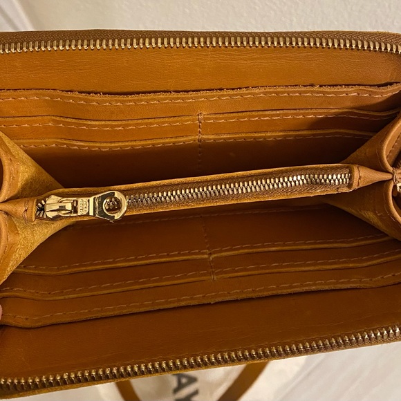 Parker Clay - Picture 6 of 7